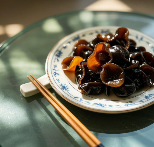 木耳久泡真的會(huì)產(chǎn)生劇毒嗎？食品安全檢測(cè)儀的原理與應(yīng)用